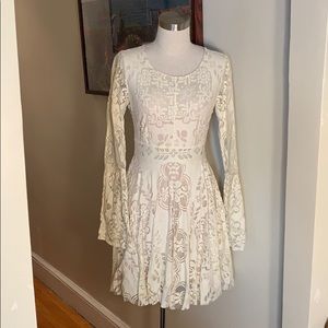 Free People Cream Lace Bell Sleeve Dress